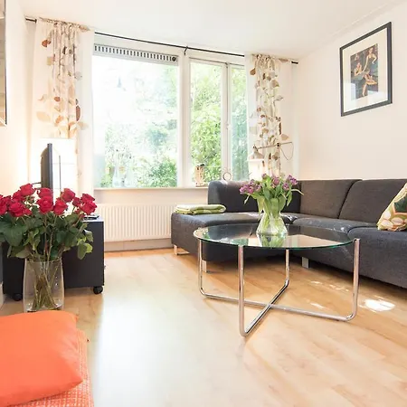 Bed & Breakfast Plantage Park *